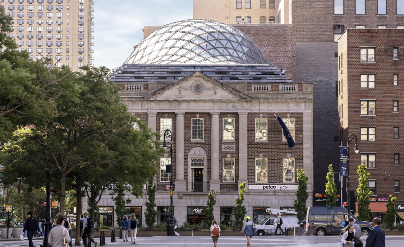 The new Petco flagship is located in the landmark Tammany Hall building at 44 Union Square. 